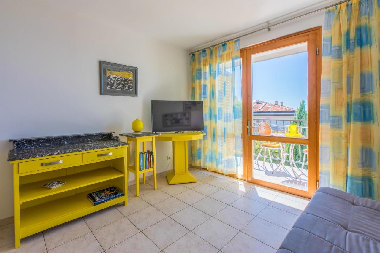 Apartments Loncaric Цриквениця Екстер'єр фото