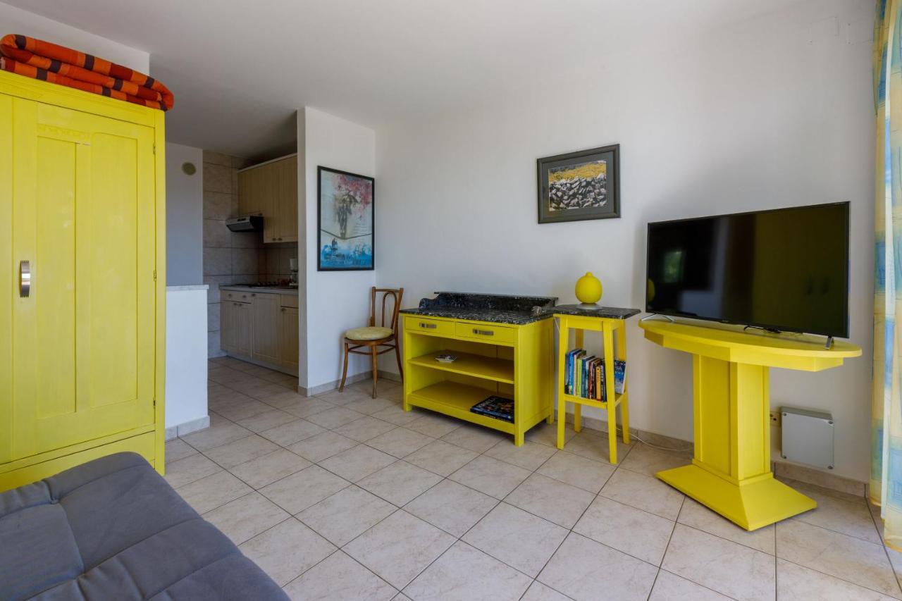 Apartments Loncaric Цриквениця Екстер'єр фото