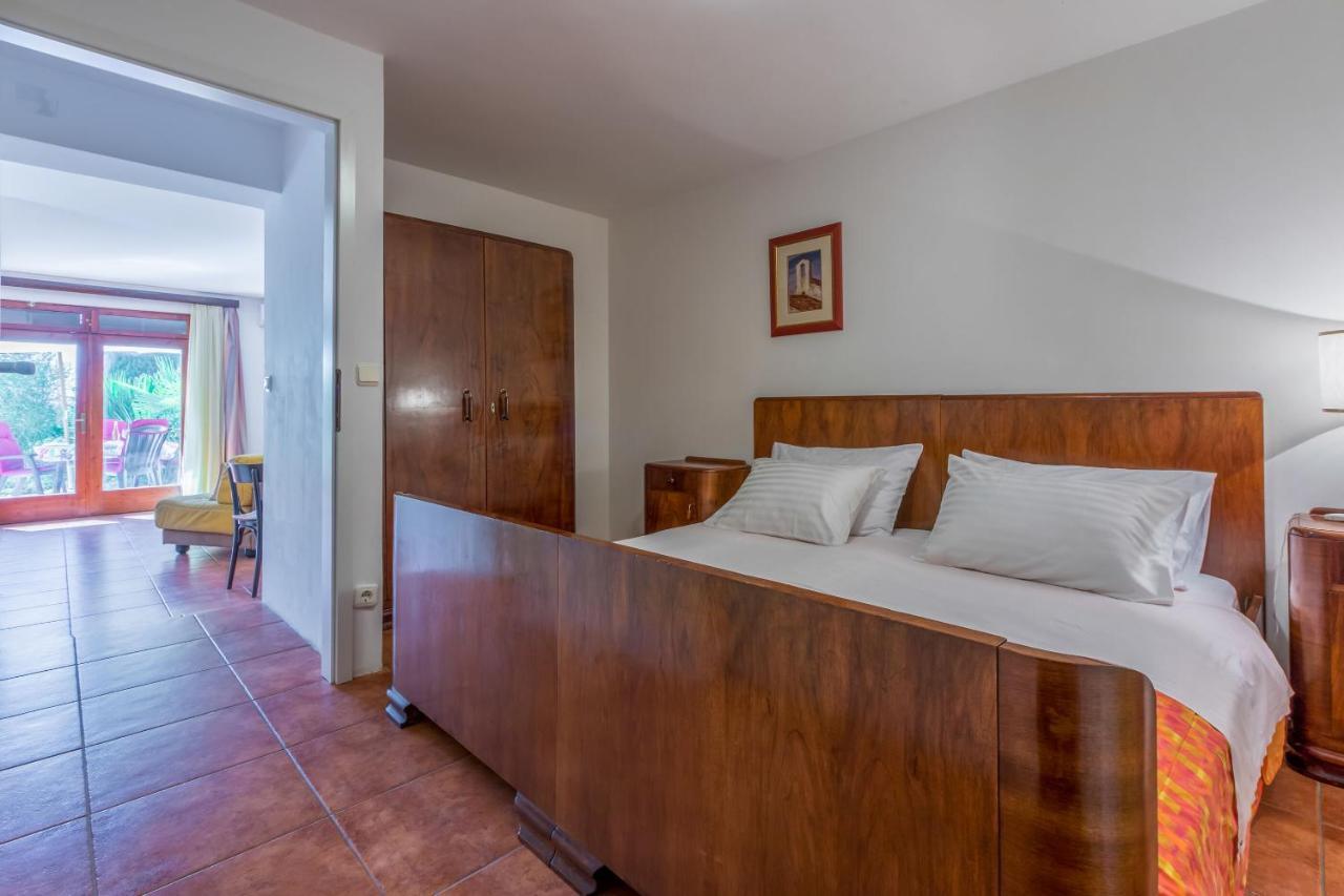 Apartments Loncaric Цриквениця Екстер'єр фото