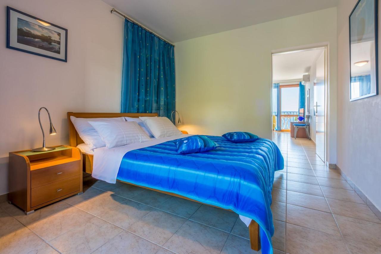 Apartments Loncaric Цриквениця Екстер'єр фото