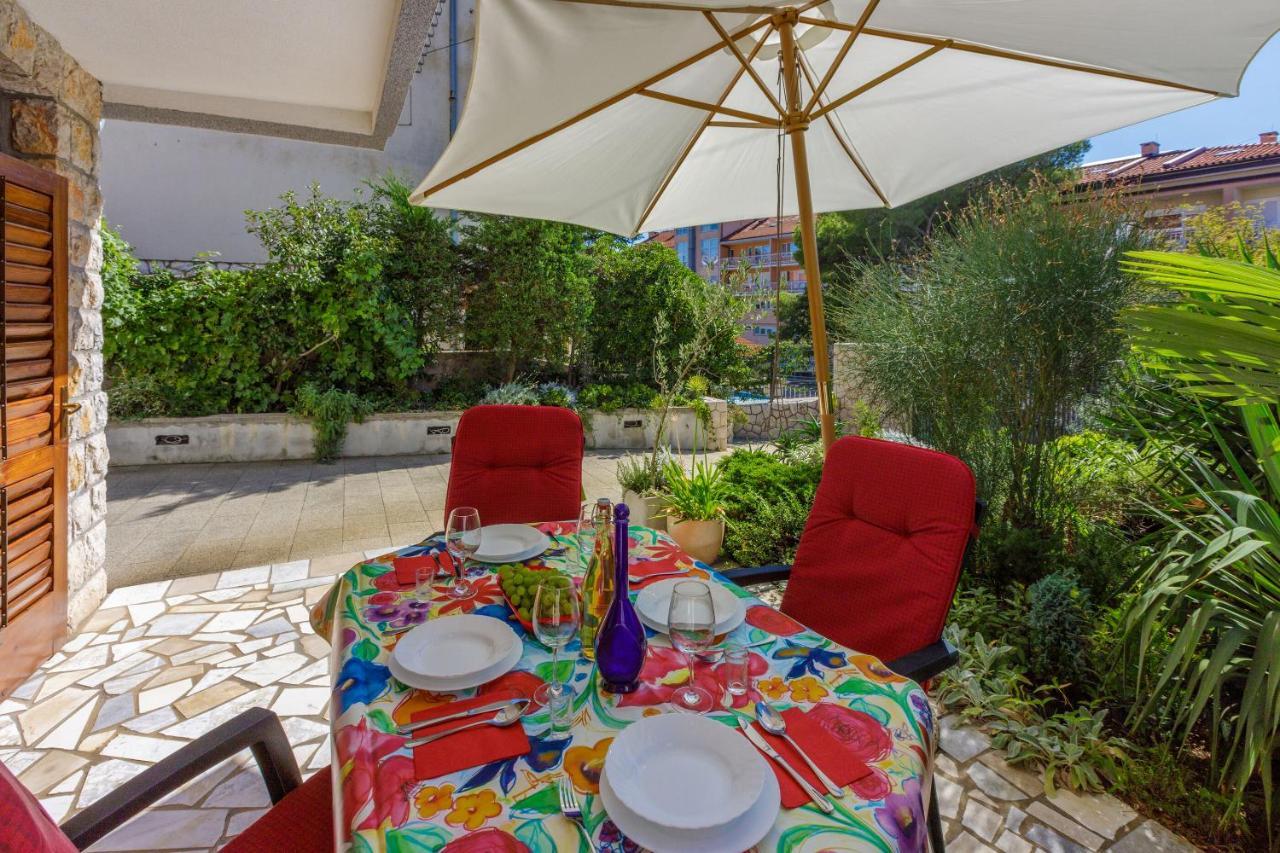 Apartments Loncaric Цриквениця Екстер'єр фото